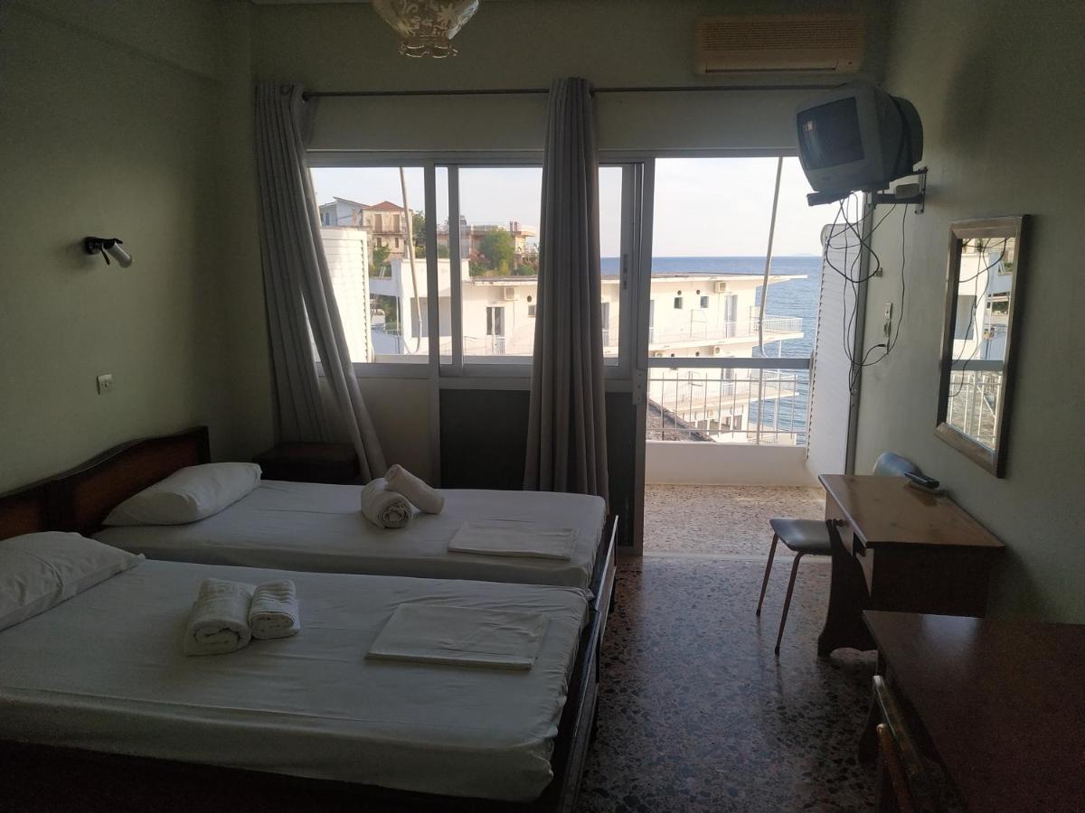 Poulea Rooms Kalamata Bagian luar foto