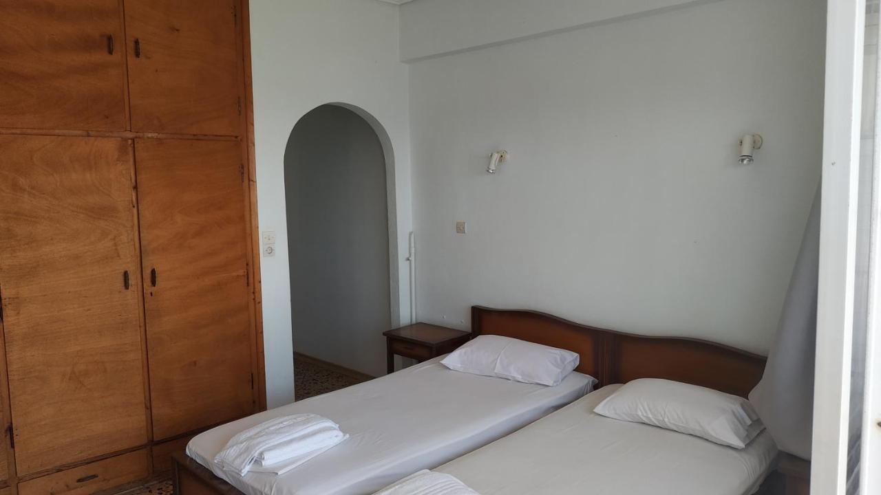 Poulea Rooms Kalamata Bagian luar foto